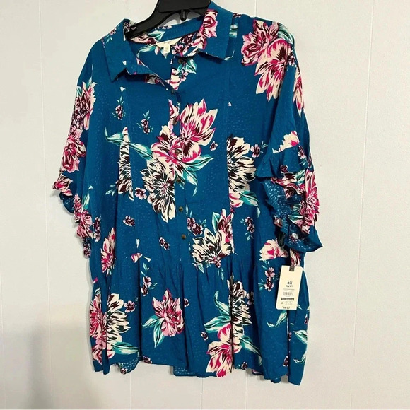 Women’s 0x Terra&sky. short sleeve floral tropical baby doll style button up top - Picture 2 of 8